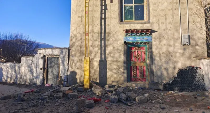 Over 1,000 buildings have been damaged by the earthquake