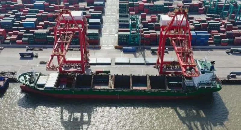 US-China trade tensions back as port fees take effect