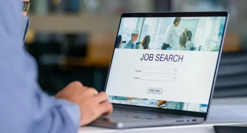 Should more be done to tackle 'ghost jobs', vacancies that don't exist?
