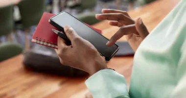 Government drops plans for mandatory digital ID to work in UK